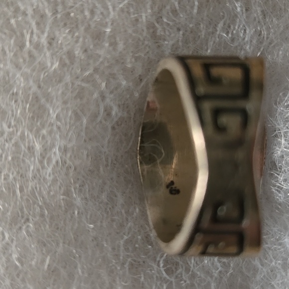 Women's Silver Ring and Pendant Set - Picture 3 of 10